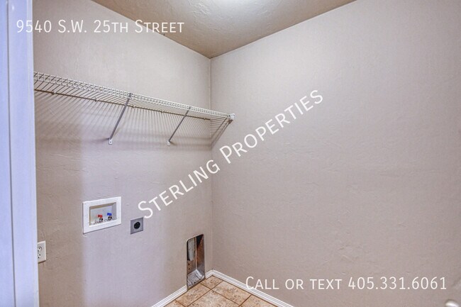 Building Photo - 9540 SW 25th St