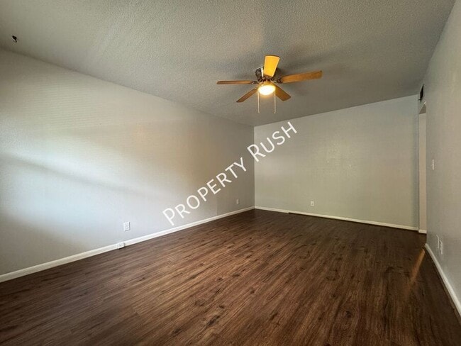 Building Photo - 3210 Joselin Ln