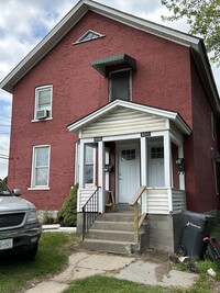 Building Photo - 11 LLC 5209-5211 North Catherine Street