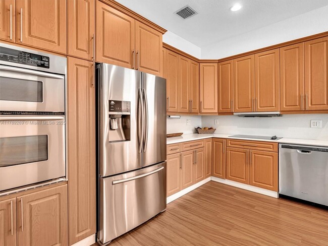 Building Photo - 754 Sunflower Cir