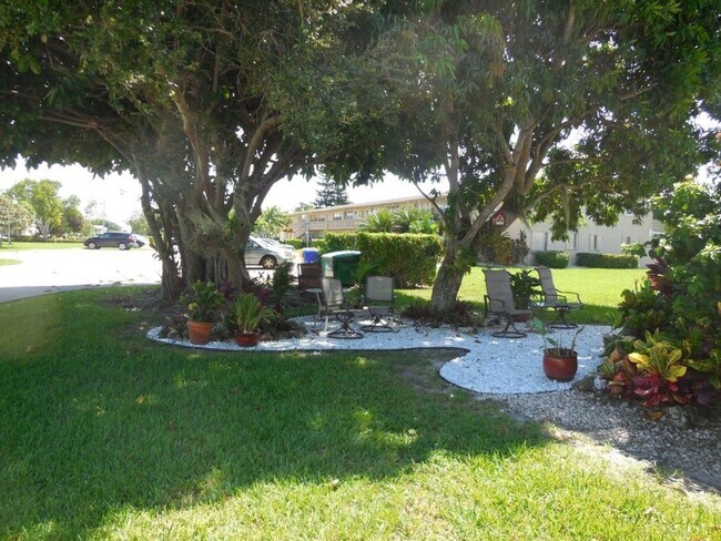 Building Photo - 234 Northampton L