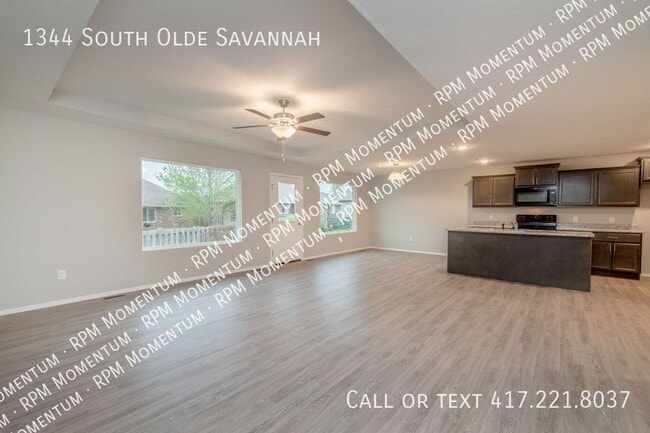 Building Photo - 1344 S Olde Savannah Ave
