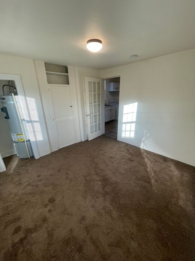 Building Photo - 530 Grove St