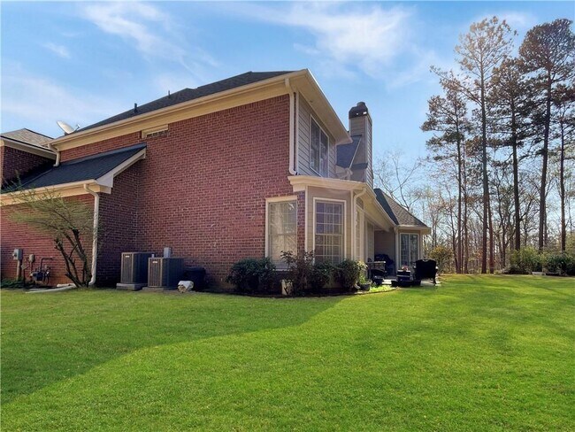 Building Photo - 1911 Berkshire Eve Dr