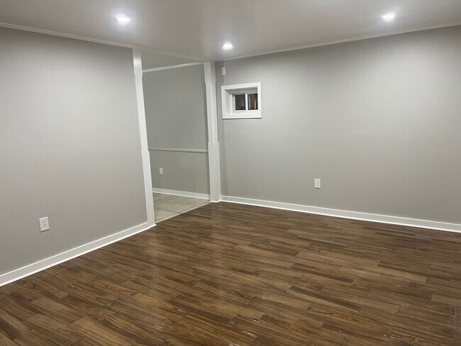Building Photo - 11752 Sewanee Dr