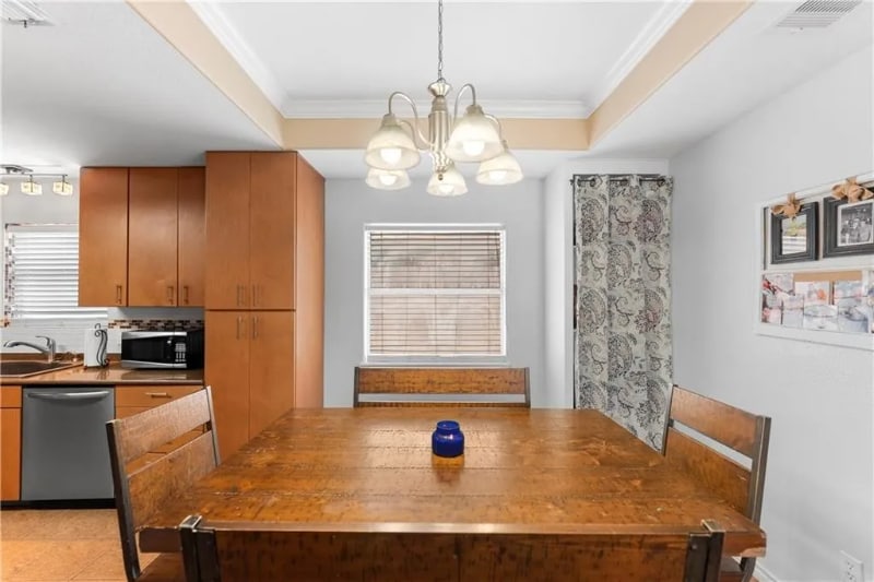 Building Photo - 7141 Cano Ln