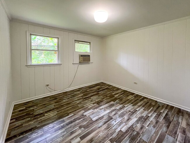 Building Photo - Preston Avenue Duplex for Rent!