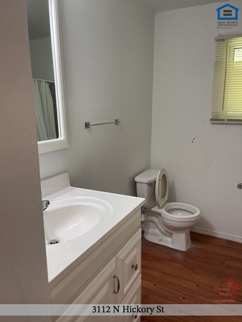 Building Photo - 3112 N Hickory St