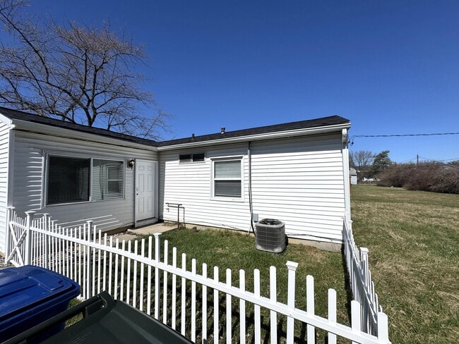 Building Photo - 2656 Glenbar Ct