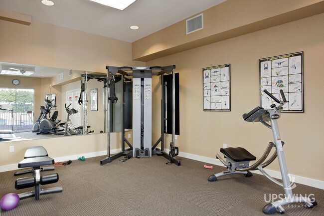 Building Photo - Spacious 1 Bedroom Loft at Ryland Mews