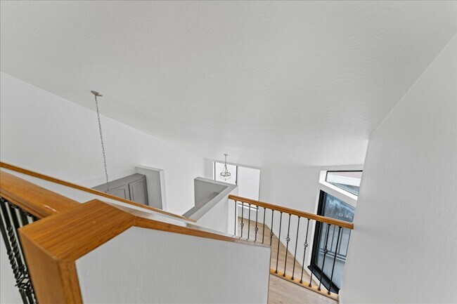 Building Photo - 1 Appian Way