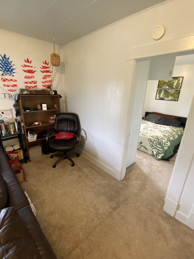 Building Photo - Walk to Downtown & Waterfront from Lettered Streets | 1BR Gem for $1,400/mo