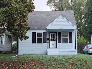 Building Photo - 3805 Bank St