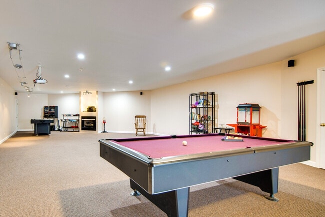 Building Photo - 30W777 Shoe Factory Rd