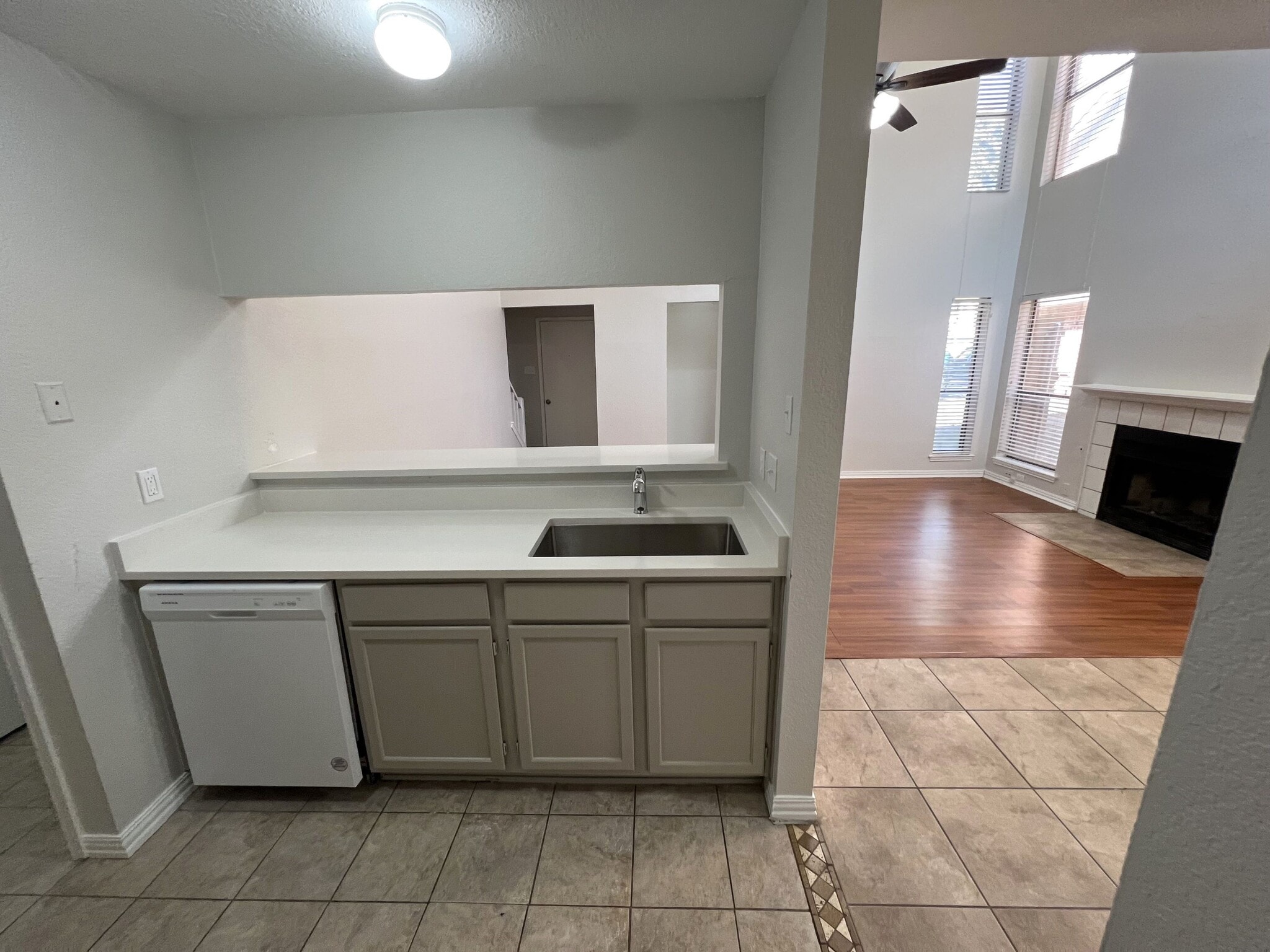 Building Photo - 1237 W Hudgins St