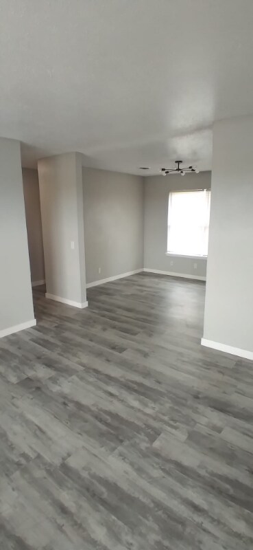 Building Photo - 407 Edwards St