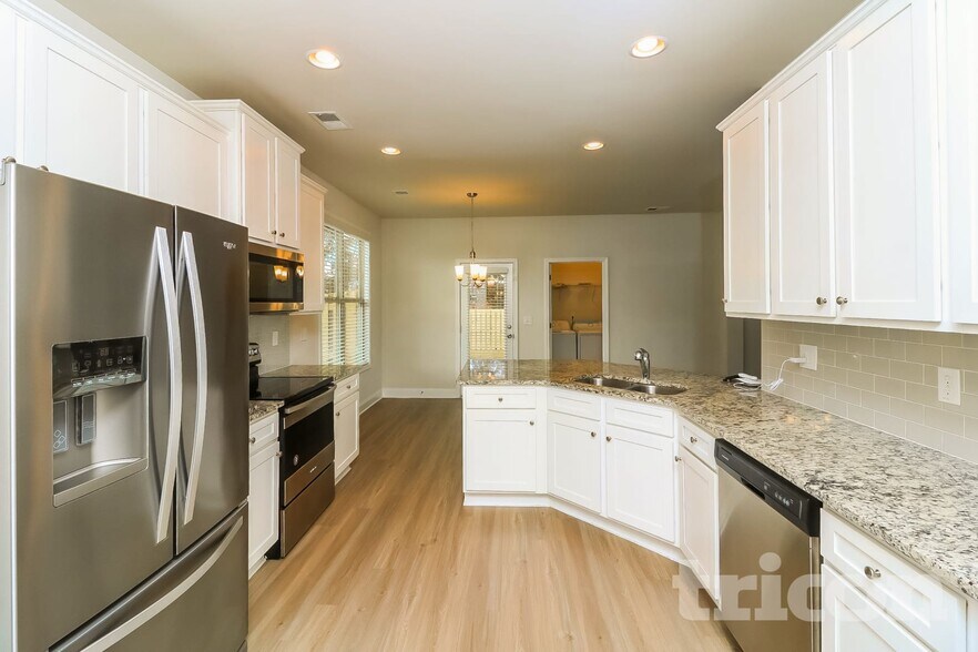 Building Photo - 71 Limerick Wy