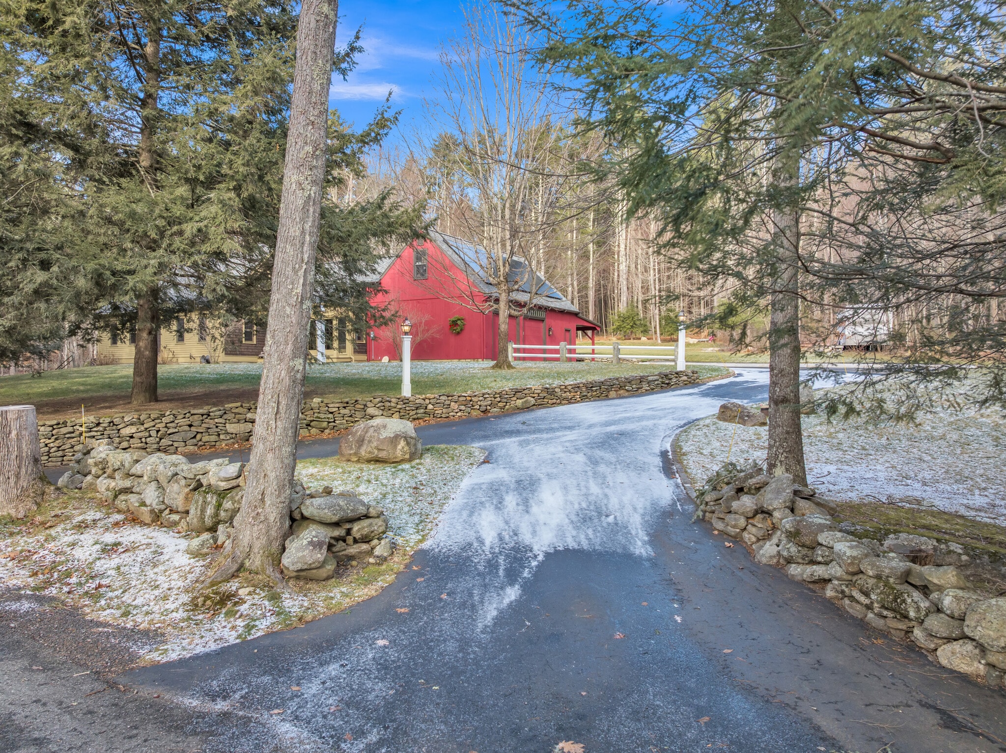 Building Photo - 73 Champeaux Rd