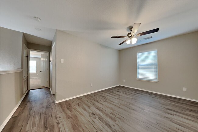 Building Photo - 12522 Sterlingstone Dr