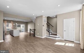 Building Photo - 100 Bethlehem Pl