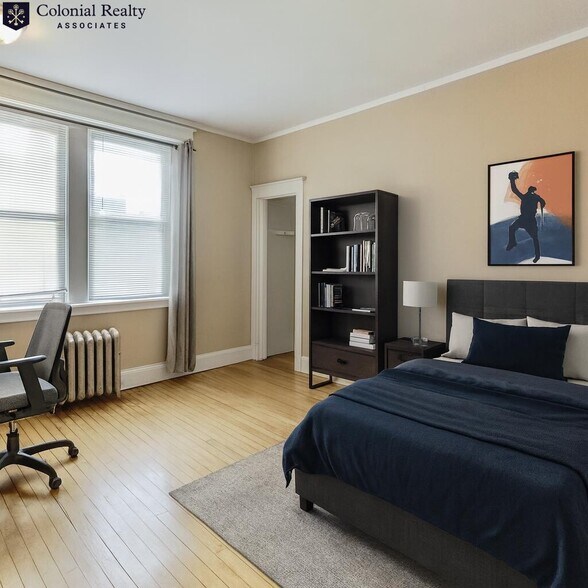 Building Photo - 72 Egmont St