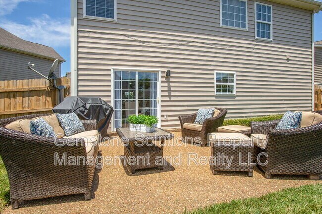 Building Photo - 1903 Baslia Ct