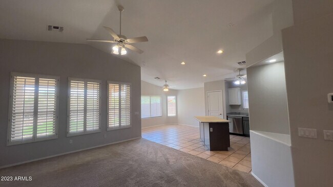 Building Photo - 6427 W Villa Linda Dr