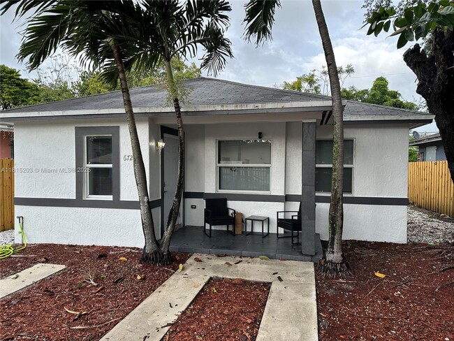 Primary Photo - 6729 NW 4th Ct