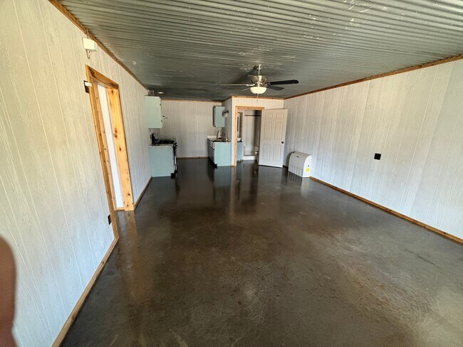 Building Photo - 2856 W Texas 154
