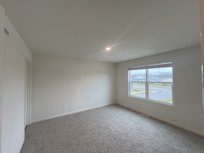 Building Photo - 1140 58th Rd