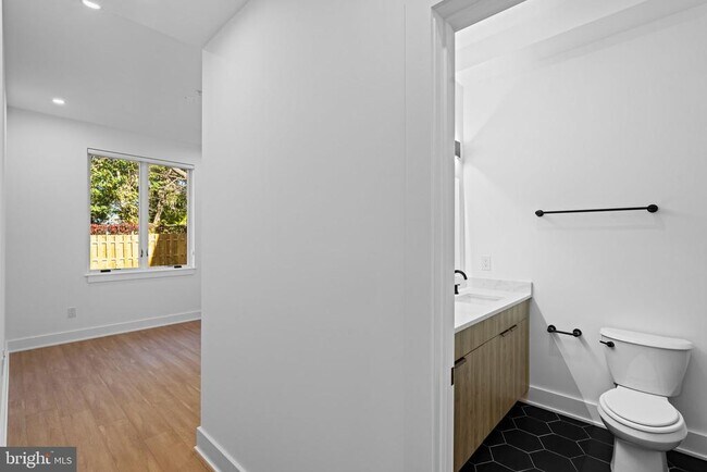 Building Photo - 4225 Powelton Ave
