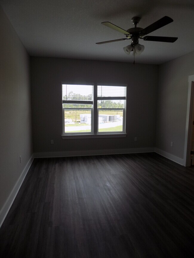 Building Photo - 271 N Sand Palm Rd