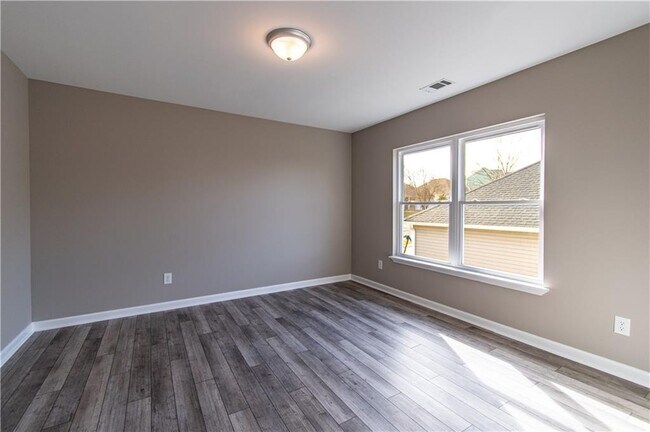 Building Photo - 115 Pinto Ln