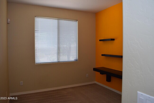 Building Photo - 3974 N 146th Ln