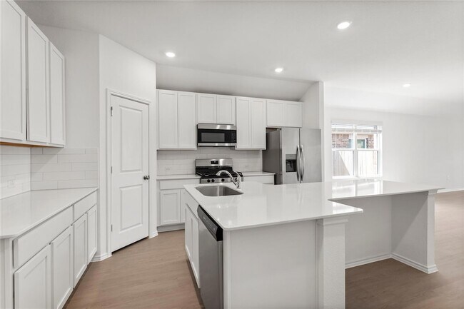 Building Photo - 117 Imola St