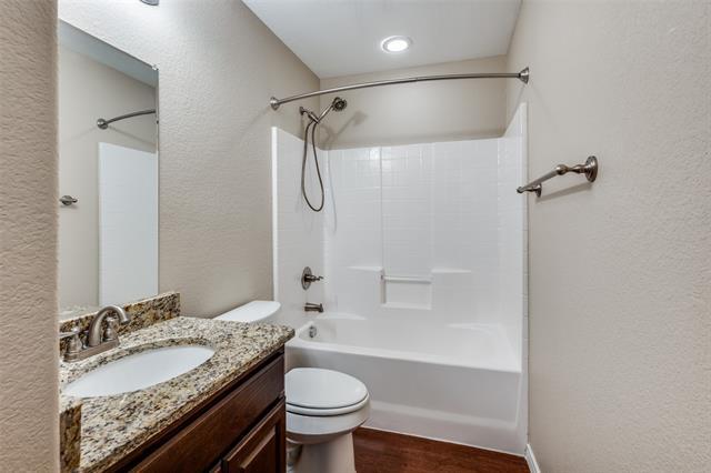 Building Photo - 1824 Village Park Trail