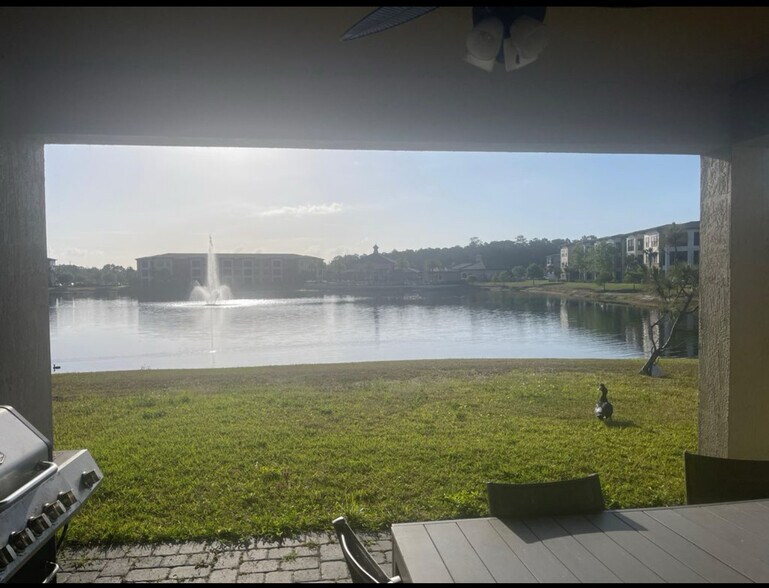 Building Photo - 5435 Estero Loop