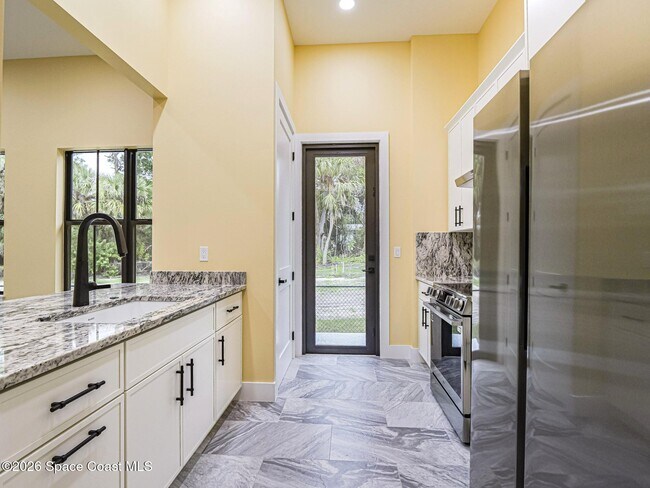 Building Photo - 12906 83rd Ave