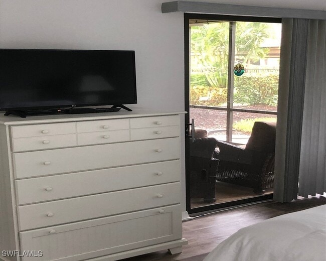 Building Photo - 64 4th St