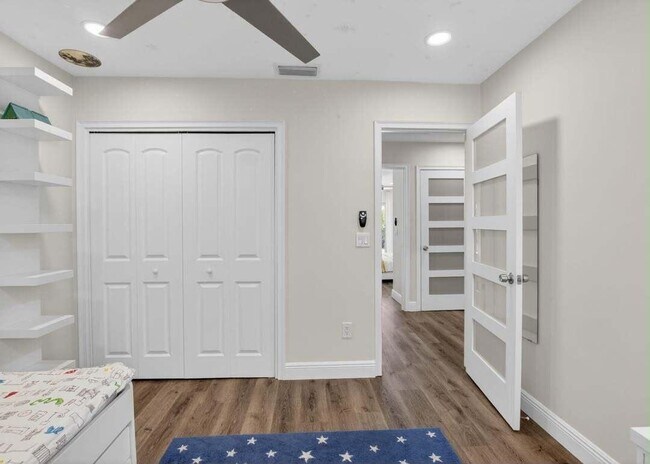 Building Photo - 4175 Bay Laurel Way