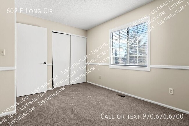 Building Photo - 602 E Long Cir