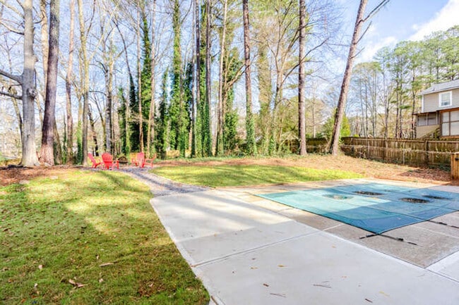 Building Photo - 1060 Washington Ave