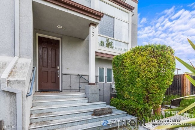 Building Photo - 3 br, 3.5 bath Townhome - 765 N 7th St, Sa...