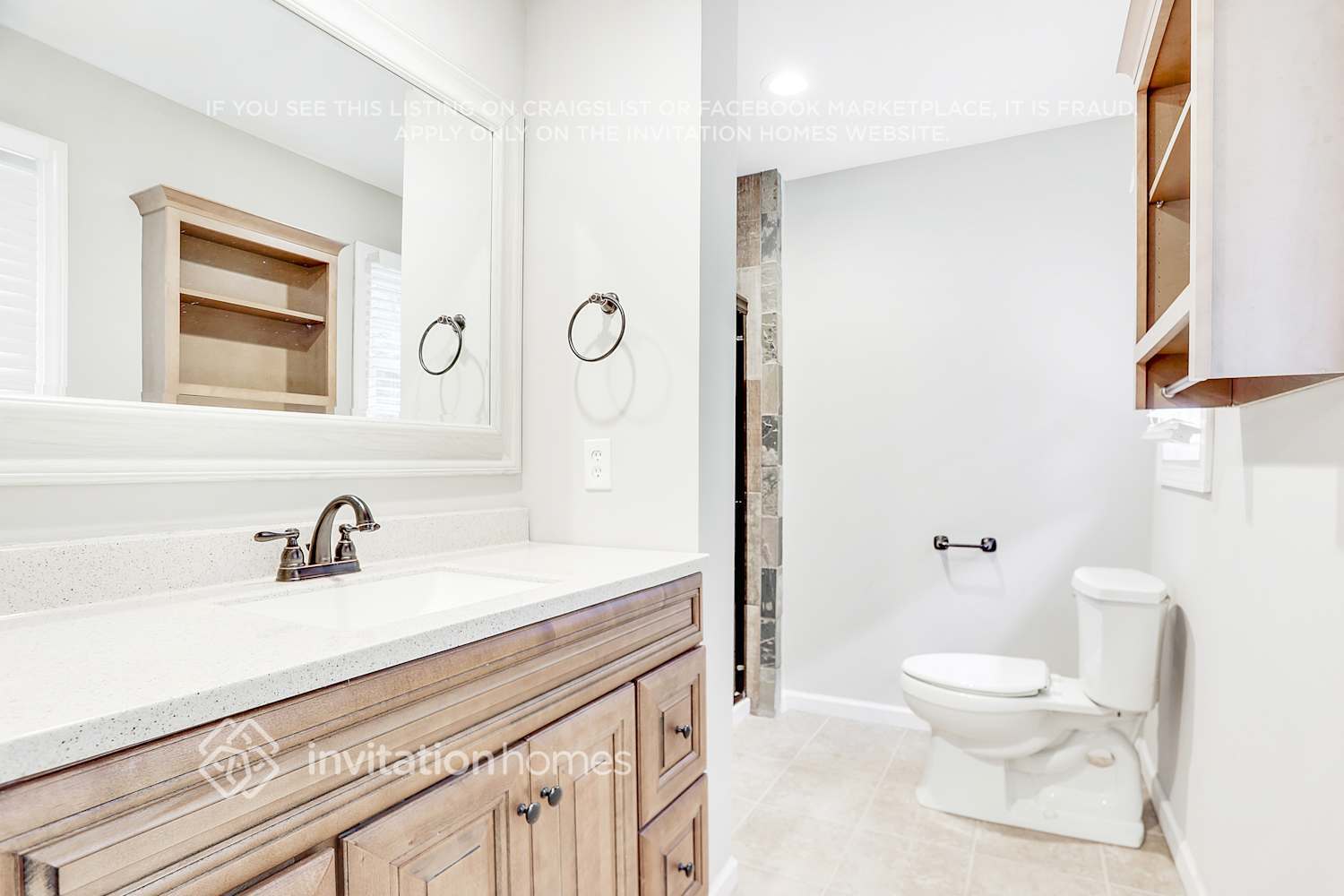 Building Photo - 3772 Villa Ct