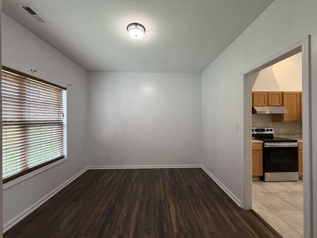 Building Photo - 2501 Burkholder Rd