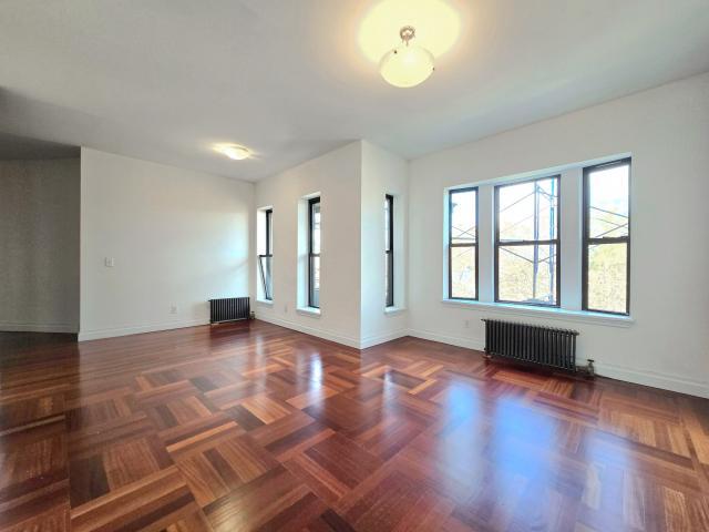 Building Photo - 4 bedroom in NEW YORK NY 10031