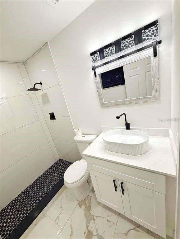 Building Photo - 1048 Newbern St NE