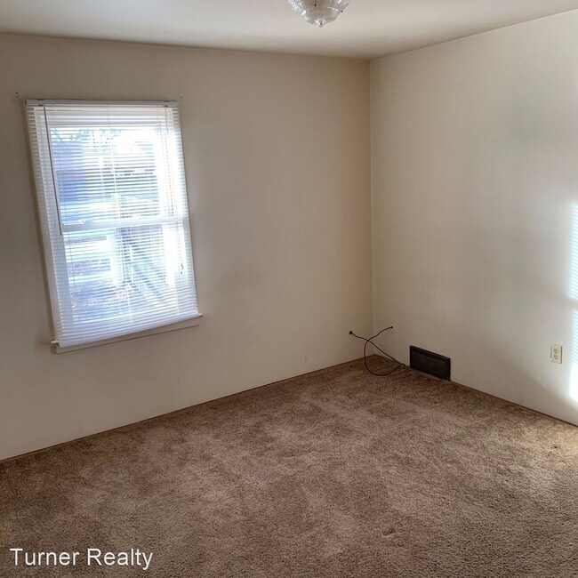 Building Photo - 2 br, 1 bath House - 1608 - 17th Avenue