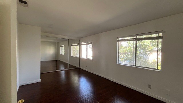 Building Photo - 608 E Matchwood Pl