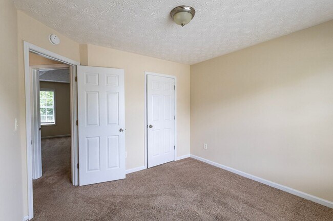 Building Photo - 2432 Pendergrass Ln